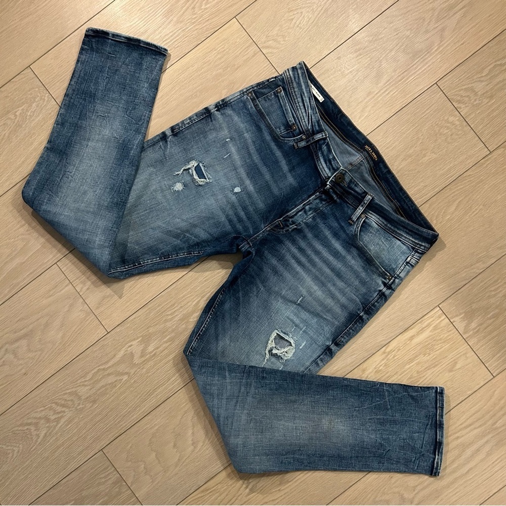 Jack & Jones Slim Fit Glenn Ripped Jeans - Picture 15 of 16